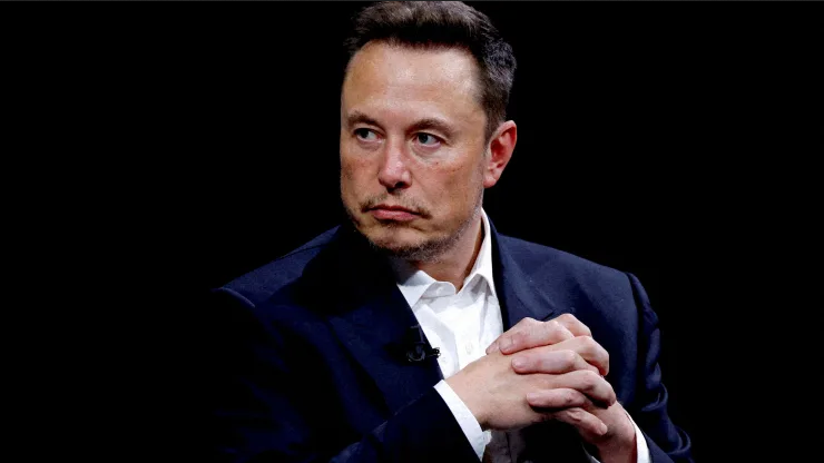 How wealthy is Elon Musk compared to other billionaires?